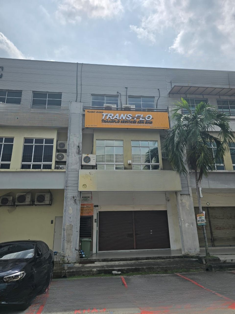 TRANSFLO Office Building